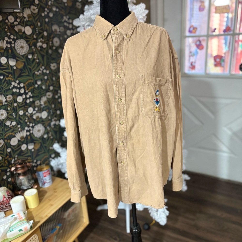 Vintage Lee  Men's Beige Button Down Shirt with Disney Donald Duck Embroidery
